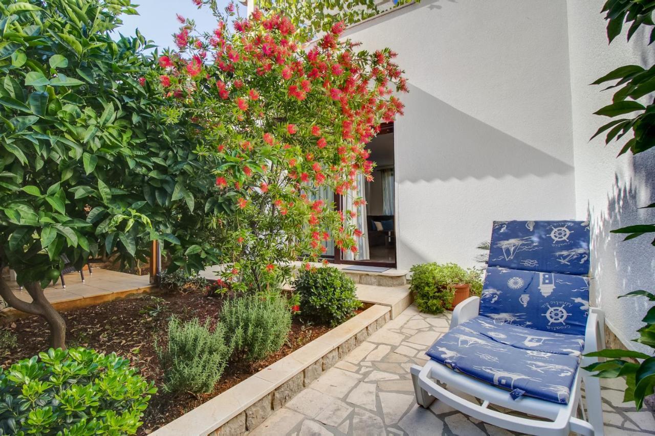 מאלי לוסיניי Apartman Mirjana 1 מראה חיצוני תמונה